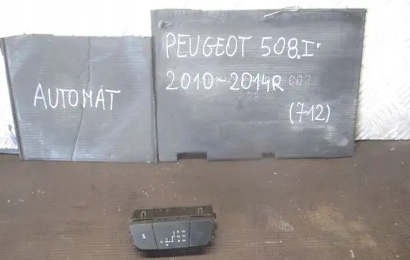 Peugeot 508 Voltmeter 