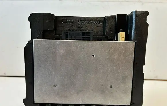 Audi A6 S6 C6 4F Bluetooth control unit module 4E0862335