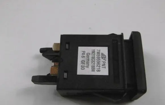 Ford Galaxy Windscreen/window heater switch 7M5959621B