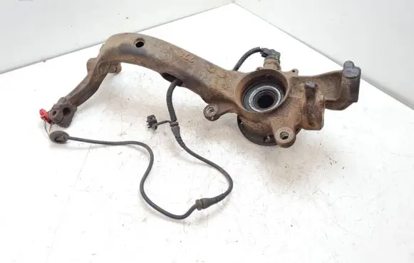 Audi A4 S4 B5 8D Front wheel hub 4B3407257A