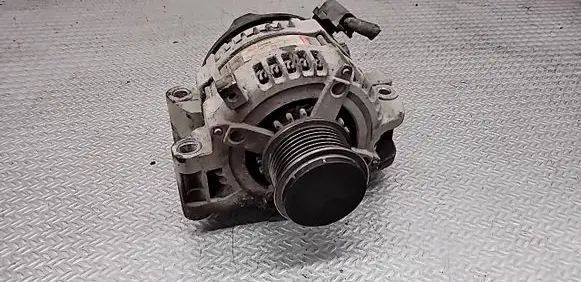 Toyota Avensis T250 Generator/alternator A6052 12V100A 59012594