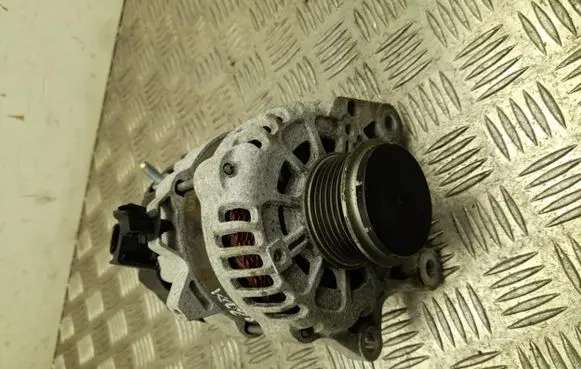 KIA Xceed Generator/alternator 3730007400
