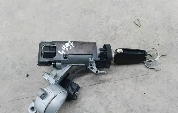 Opel Insignia A Ignition lock 2093974513326419