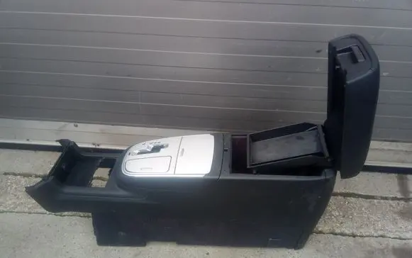 Nissan Murano Z51 Center console