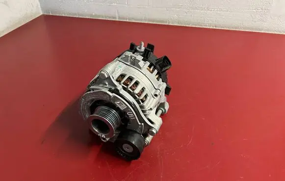 BMW X1 U11 Generator/alternator 5A504F9