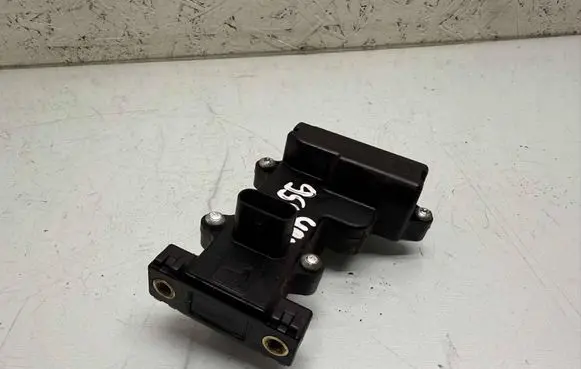 Tesla Model X Door control unit/module 104535400B