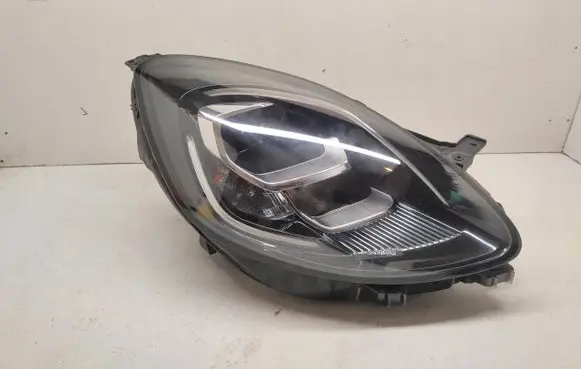 Ford Puma Headlight/headlamp