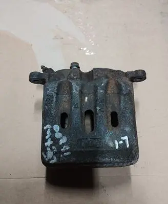 Lexus IS 200-300 Front brake caliper