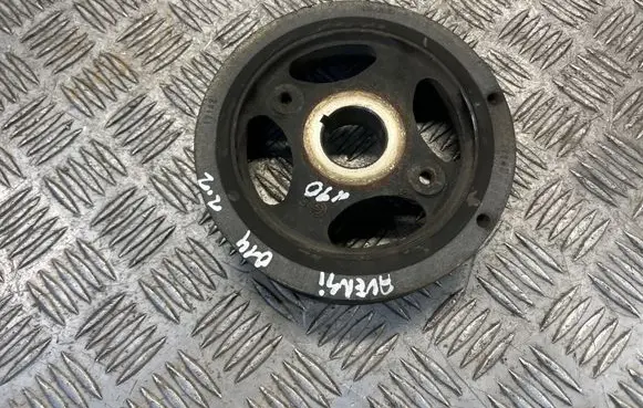 Toyota Avensis T270 Crankshaft pulley