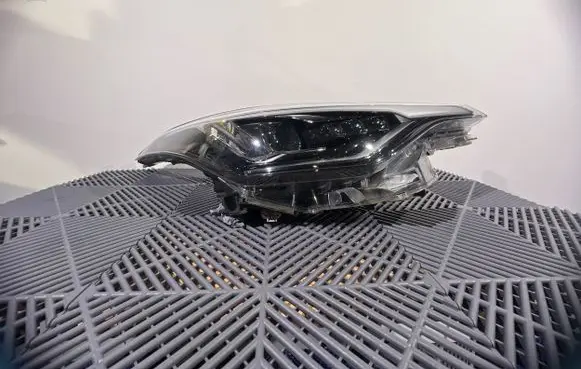 Toyota C-HR I Headlight/headlamp 81110F4290 202906053 18688E