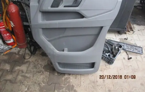 Volkswagen Crafter Front door card panel trim WWWWS44448