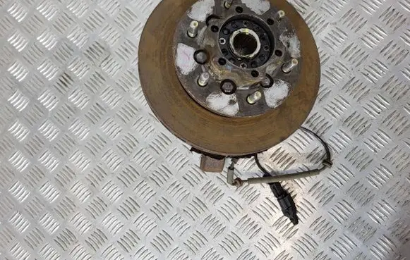Hyundai Terracan Front wheel hub spindle knuckle