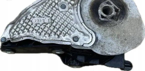 Buick Enclave II Gearbox mounting bracket 84185776
