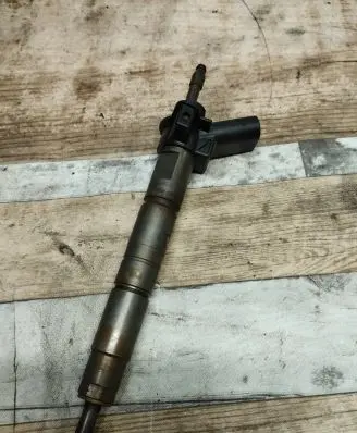 BMW 7 F01 F02 F03 F04 Fuel injector 0445116 KB5CGCY