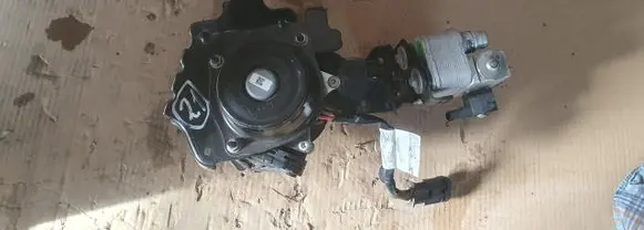 Peugeot 208 II Vacuum pump 9835028580
