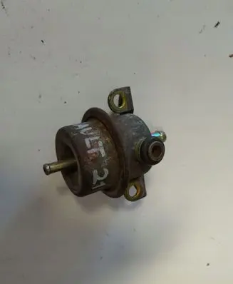 Renault 21 Vacuum valve 