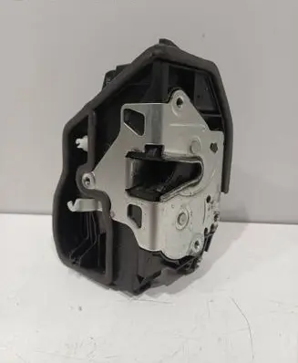 BMW 1 F20 F21 Front door lock 7202146