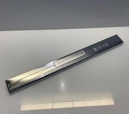 Mercedes-Benz CLS C219 Front sill trim cover A2196800235 2196800235