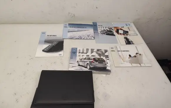 Volvo V60 Owners service history hand book 