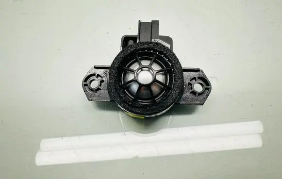Volvo V90 Cross Country High frequency speaker in the rear doors 31350430