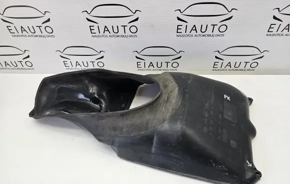 Porsche 911 996 Radiator cooling fan shroud 99657532100 2140711650