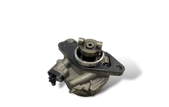 Opel Combo C Vacuum pump 55221037