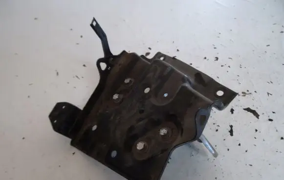 Honda Civic IX Battery tray 