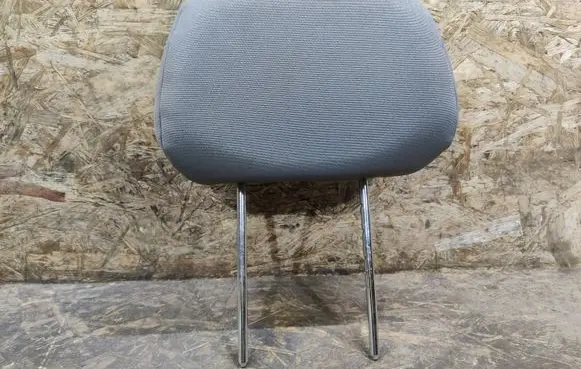 KIA Sorento Front seat headrest 