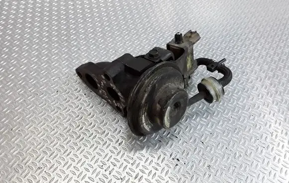 Toyota Avensis T220 EGR valve 2580027010