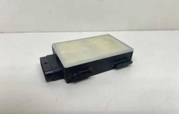 BMW 7 G11 G12 Blind spot module 6886877