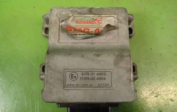 Mazda Premacy LP gas control unit module 67R-014903