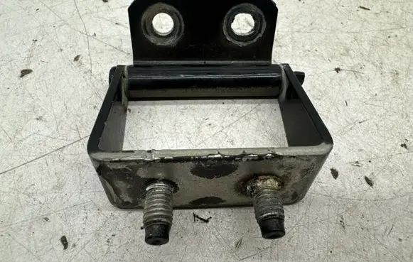 Nissan Qashqai Tailgate/trunk/boot hinge ES03