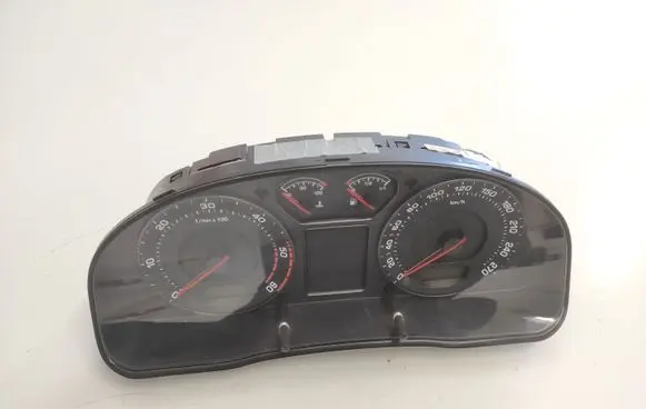 Skoda Superb B5 (3U) Speedometer (instrument cluster) 3UO920810A 81071428