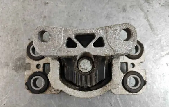 Land Rover Discovery Sport Engine mount bracket LR039527 LR004511 LR011835