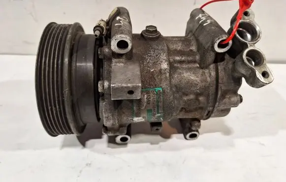 Renault Clio II Air conditioning (A/C) compressor (pump) 8200315744