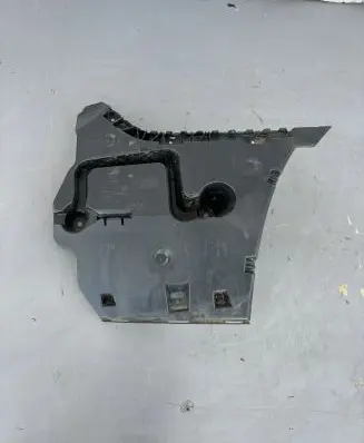 BMW 5 F10 F11 Bumper support mounting bracket corner 7207112