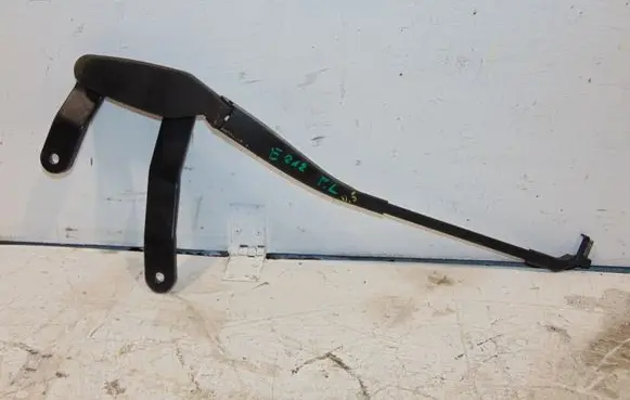 Mercedes-Benz E W212 Front wiper blade arm A2128201044