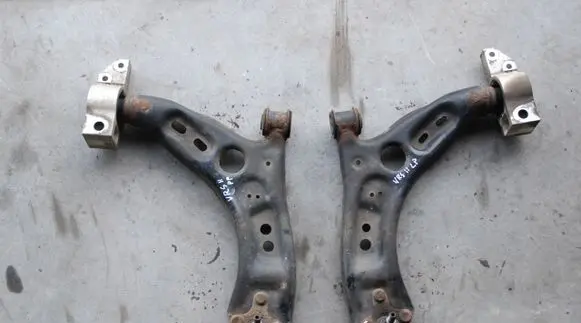 Skoda Octavia Mk2 (1Z) Front control arm 170KM