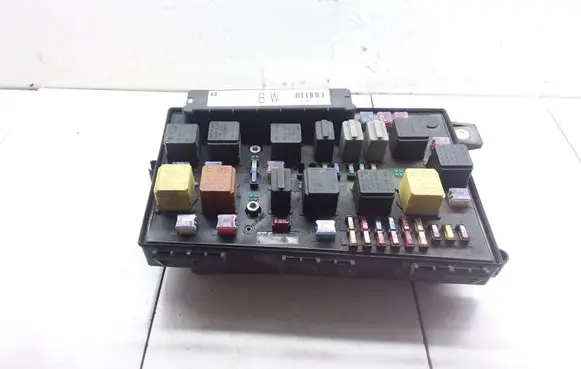 Opel Astra H Fuse box set 13145043 5DK00866850
