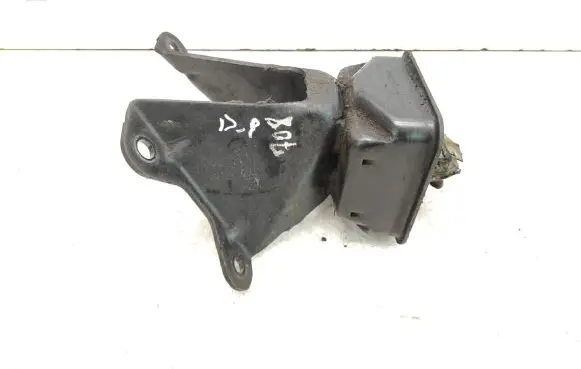 Ford Transit Engine mounting bracket 011502