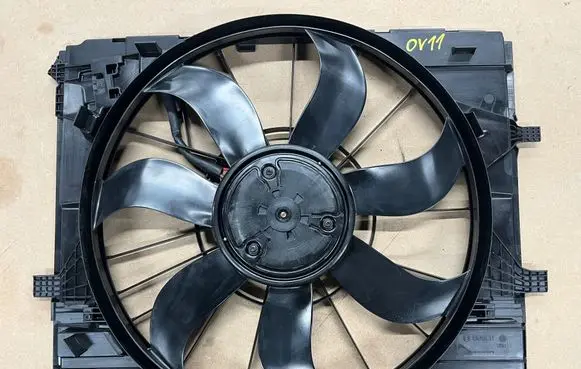 Mercedes-Benz E W213 Electric radiator cooling fan A0999063902 0130707484