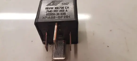 Ford Galaxy Other relay 7M0951253A