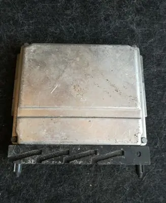 Volvo S80 Engine control unit/module 0281001776