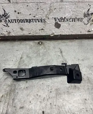 KIA Ceed Front bumper mounting bracket 865131H000