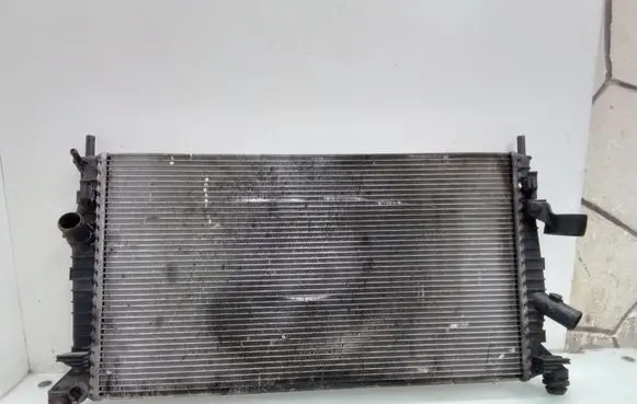 Volvo V50 Coolant radiator