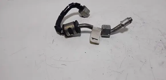 Land Rover Discovery 4 - LR4 Fuel injector supply line/pipe 9X2Q9C993HB