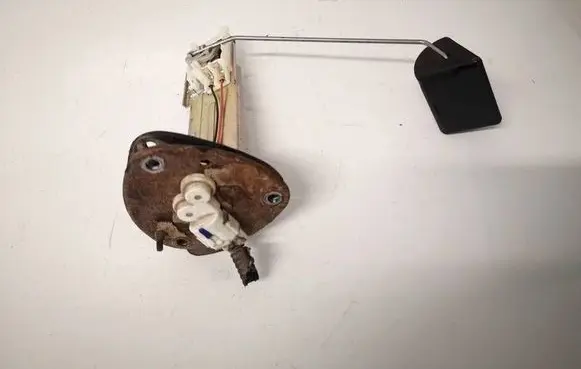 Mitsubishi Outlander Fuel level sensor 