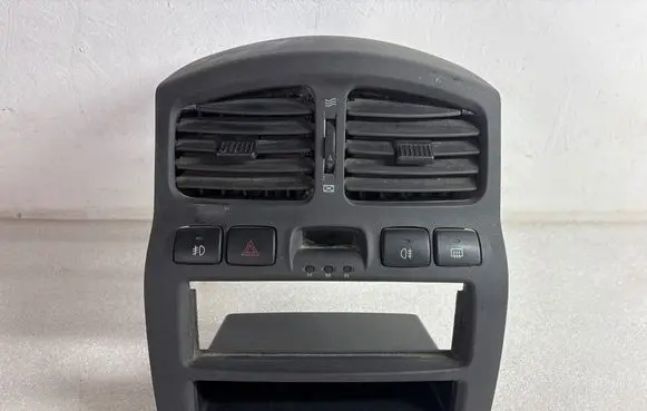 Hyundai Santa Fe Dash center air vent grill 9742026500