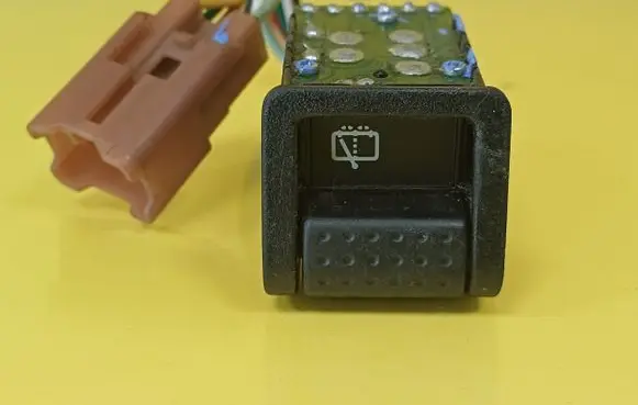 Suzuki Swift I Wiper switch 