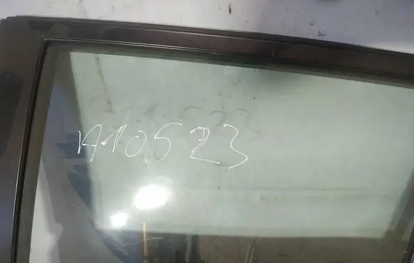 Mazda 3 II Rear door window glass as2